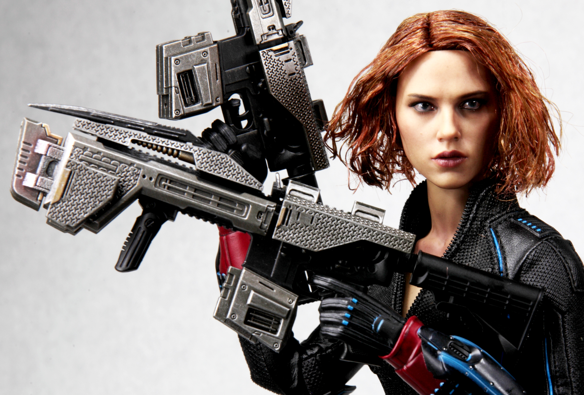 hottoys-avengers-age-of-ultron-black-widow-picture07