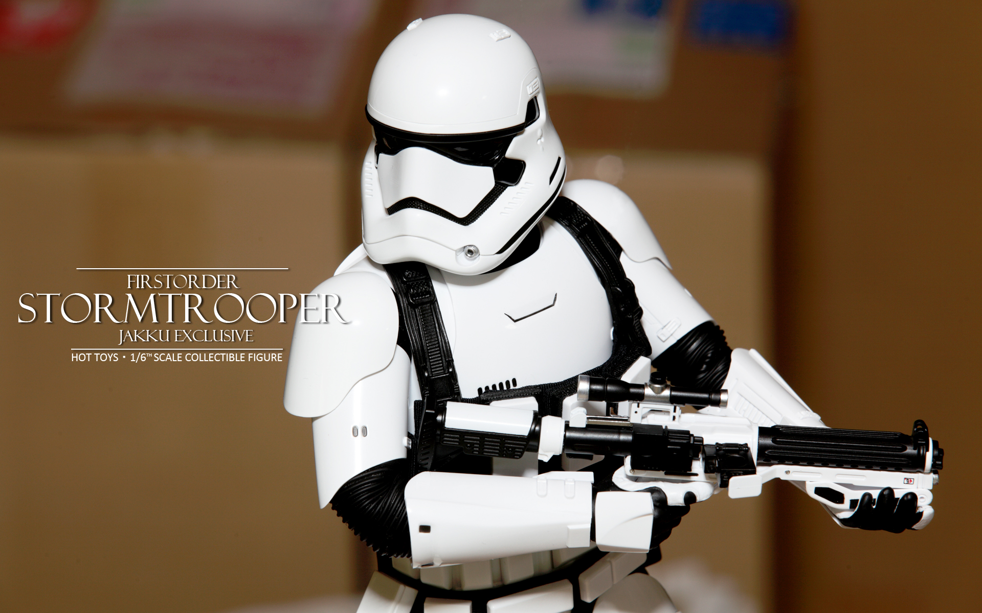 hottoys-star-wars-the-force-awakens-first-order-stormtrooper-jakku-picture06